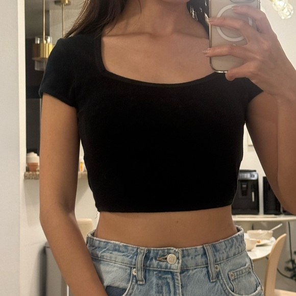 ALO Yoga Tops - ALO Yoga Black Square Neck Crop Top